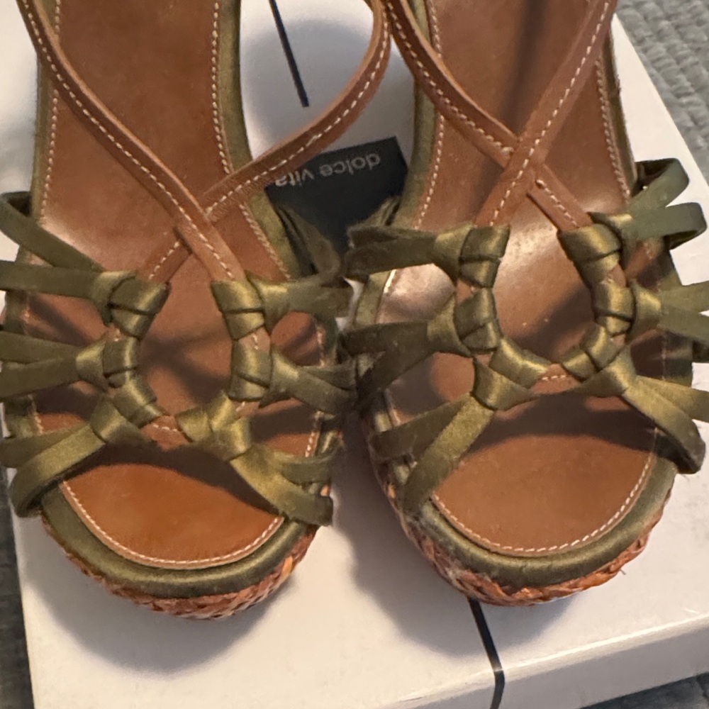 Prada Women's Green Wedge - Picture 6 of 7